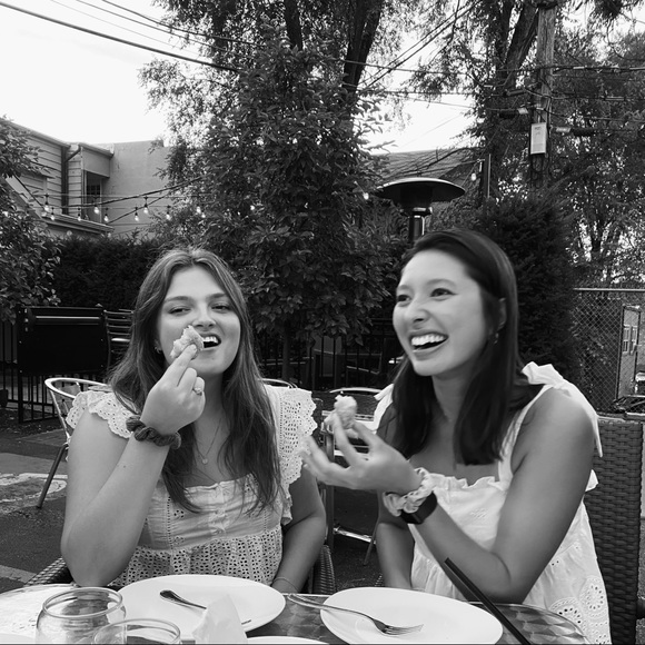 Meet your Posher, Angela - Picture 1 of 1